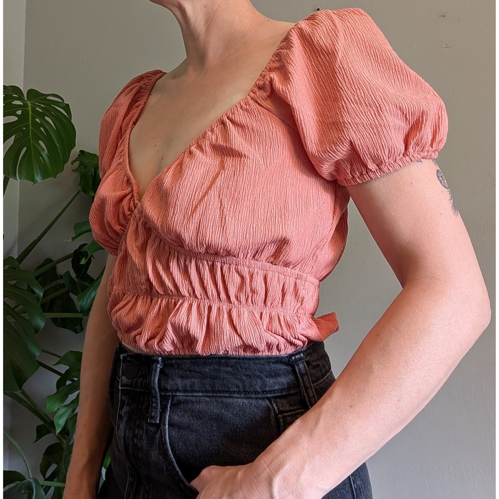 NWT Forever 21 Puff Sleeve Cropped Top Peasant Elastic Boho Coral Apricot Pink L